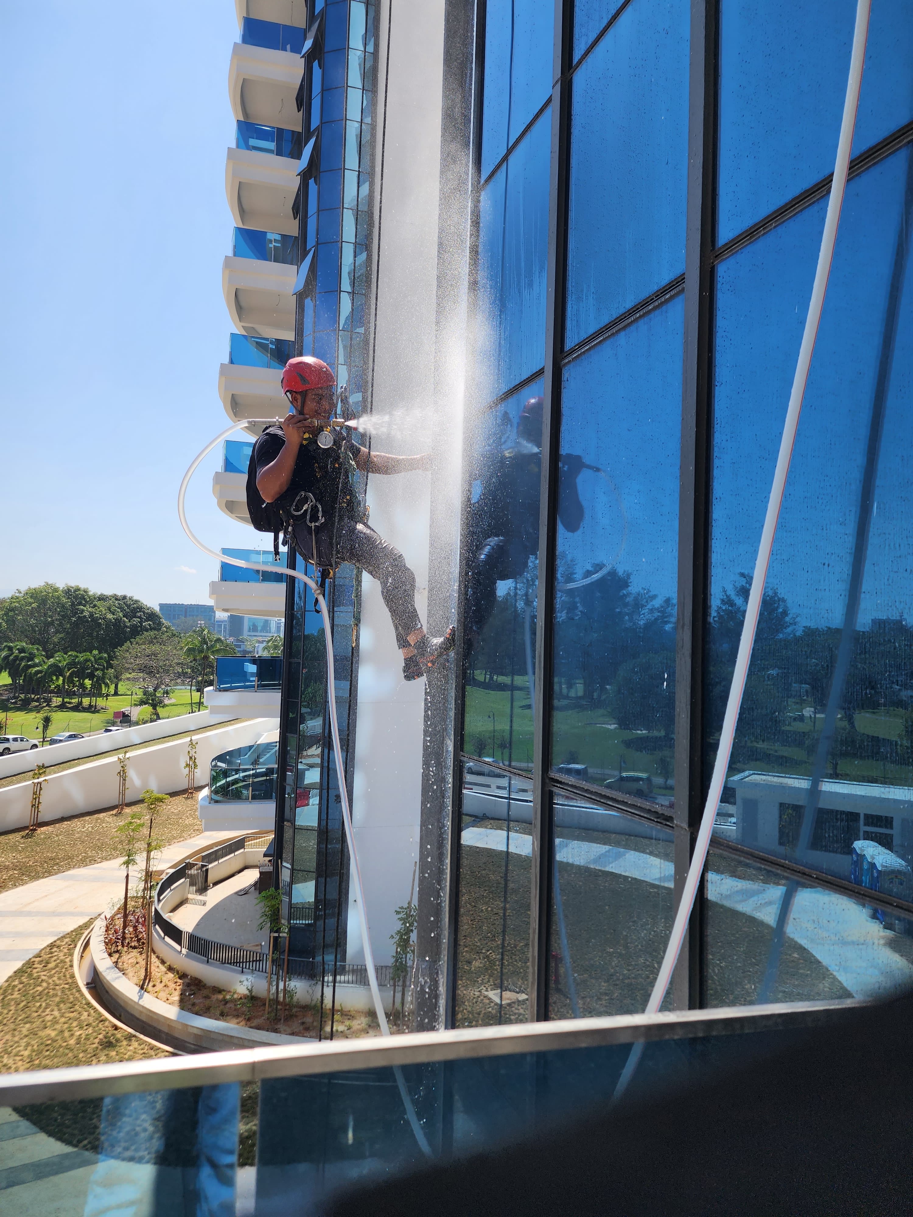 Field window tightness test in progress